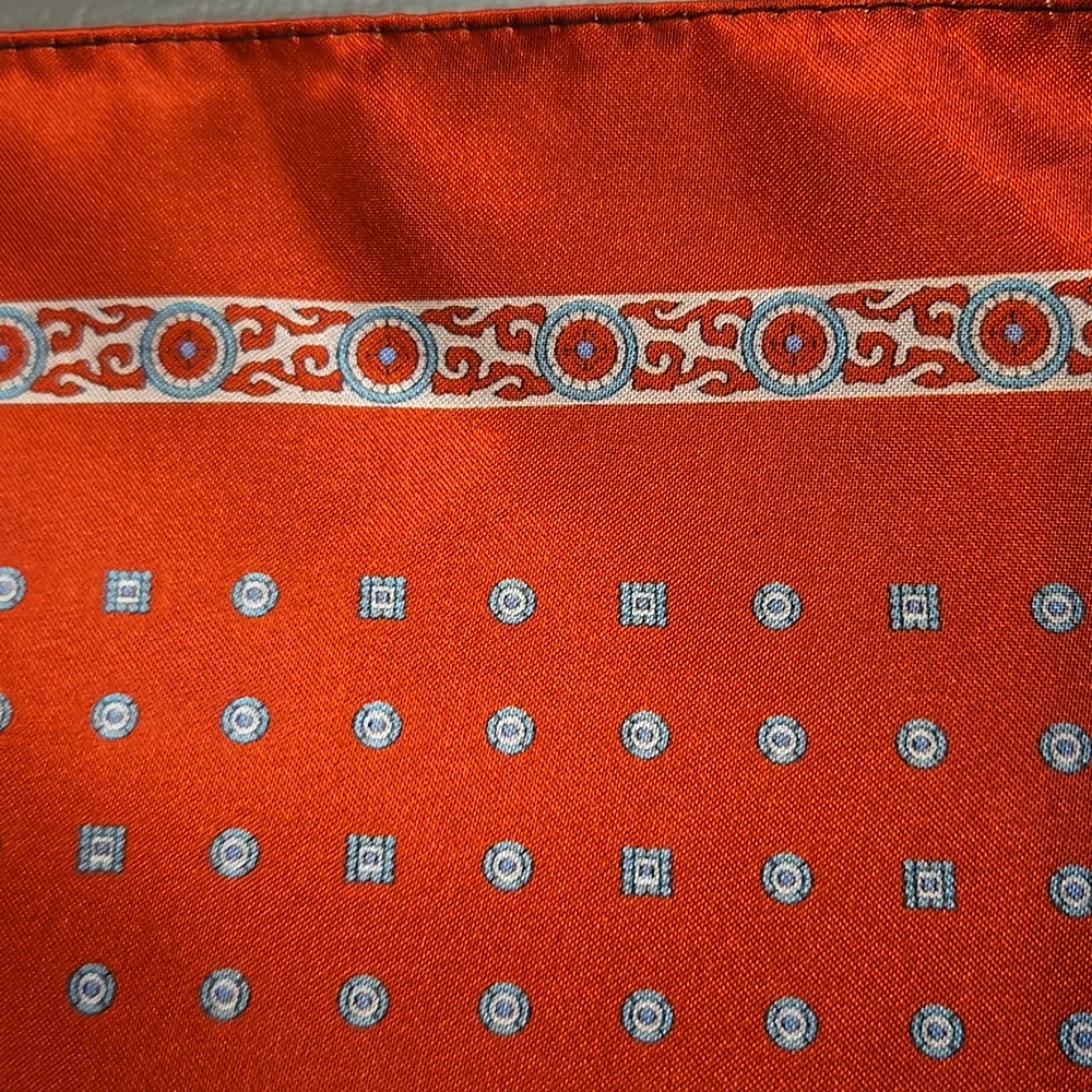 Red Patterned Pocket Square - Picture 2 of 4